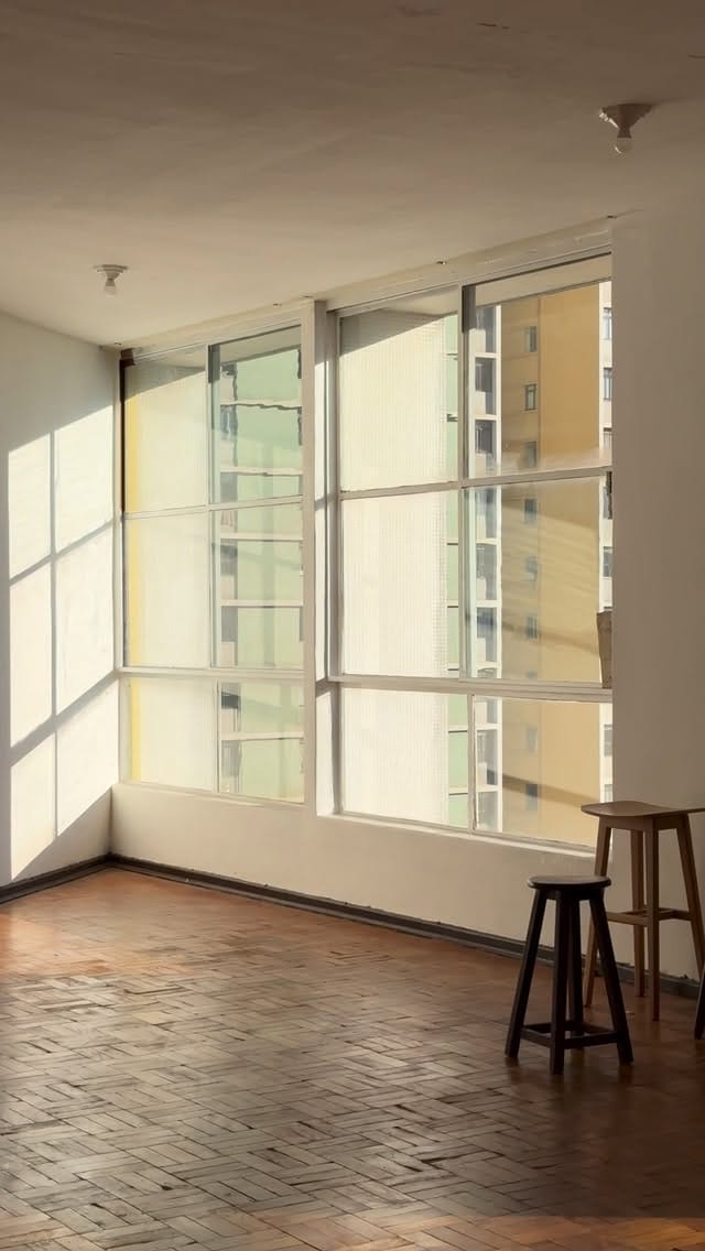 Post 1 by RETRATISTA - GABRIEL CAMPACCINO on Instagram (video)