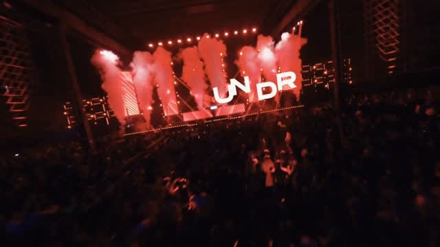 Post 6 by América Mov on Instagram (video)