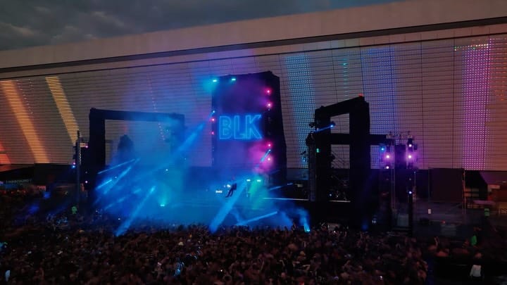 Post 10 by América Mov on Instagram (carousel)