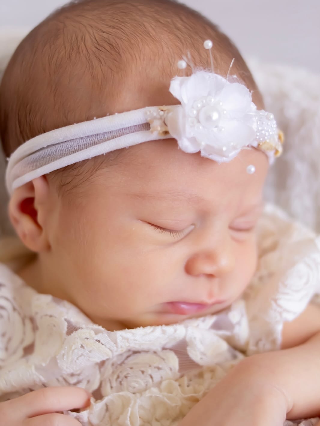 Post 2 by Mary e Evandro - Newborn /Gestante/Smash the Cake on Instagram (carousel)