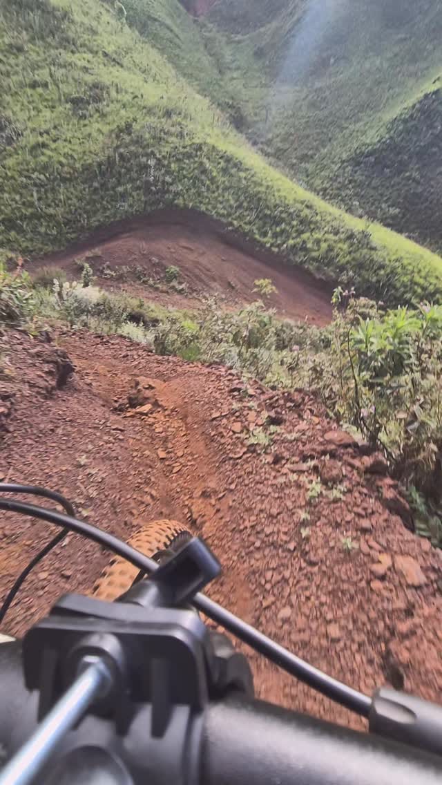 Post 4 by Janjão Santiago on Instagram (video)