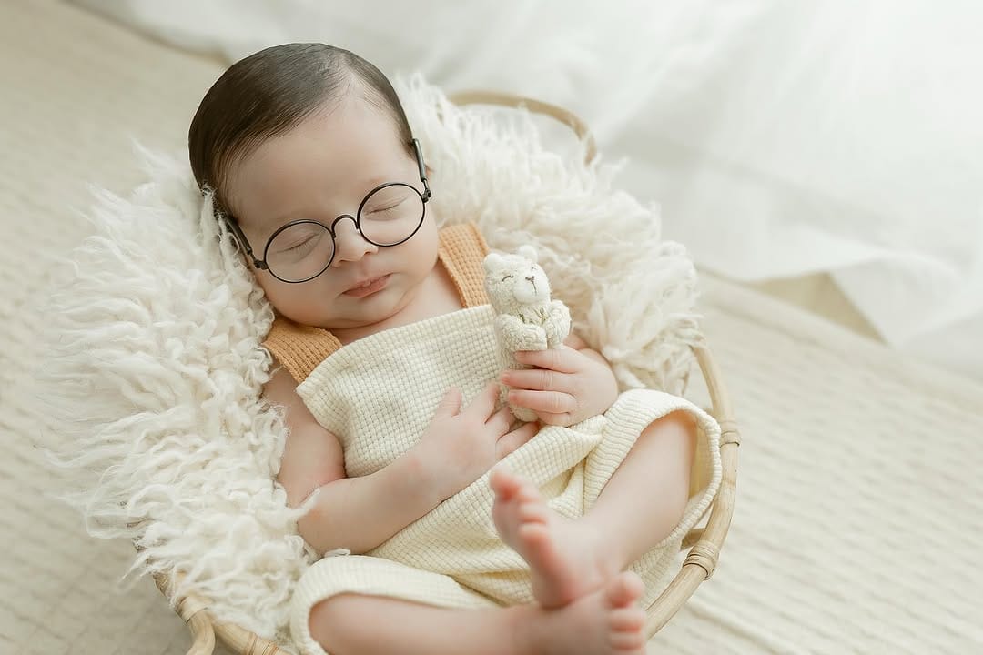 Post 7 by Sarah Oliveira l Fotógrafa de Newborn e Família 🌾 on Instagram (carousel)