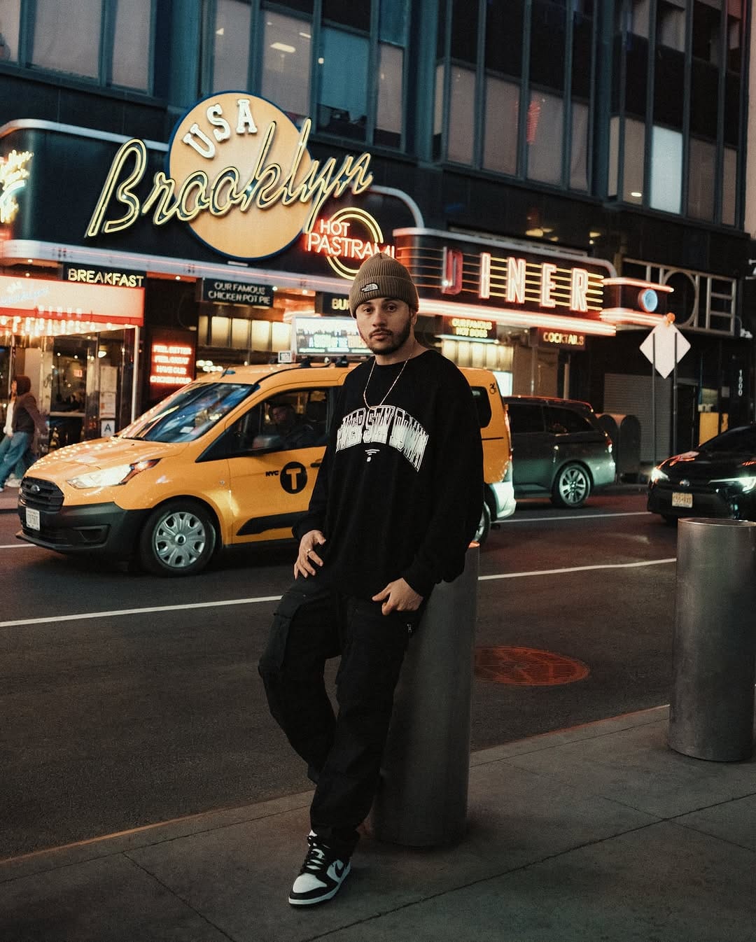 Post 6 by ELVIS on Instagram (carousel)