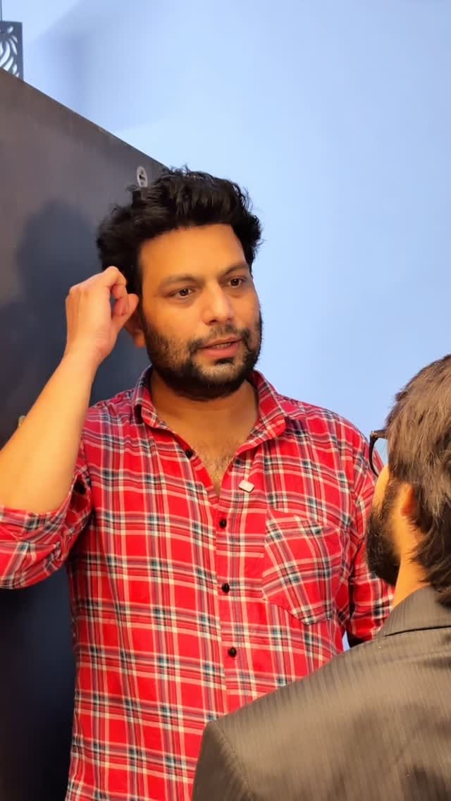 Post 4 by Muneeb Hasan Khan on Instagram (video)