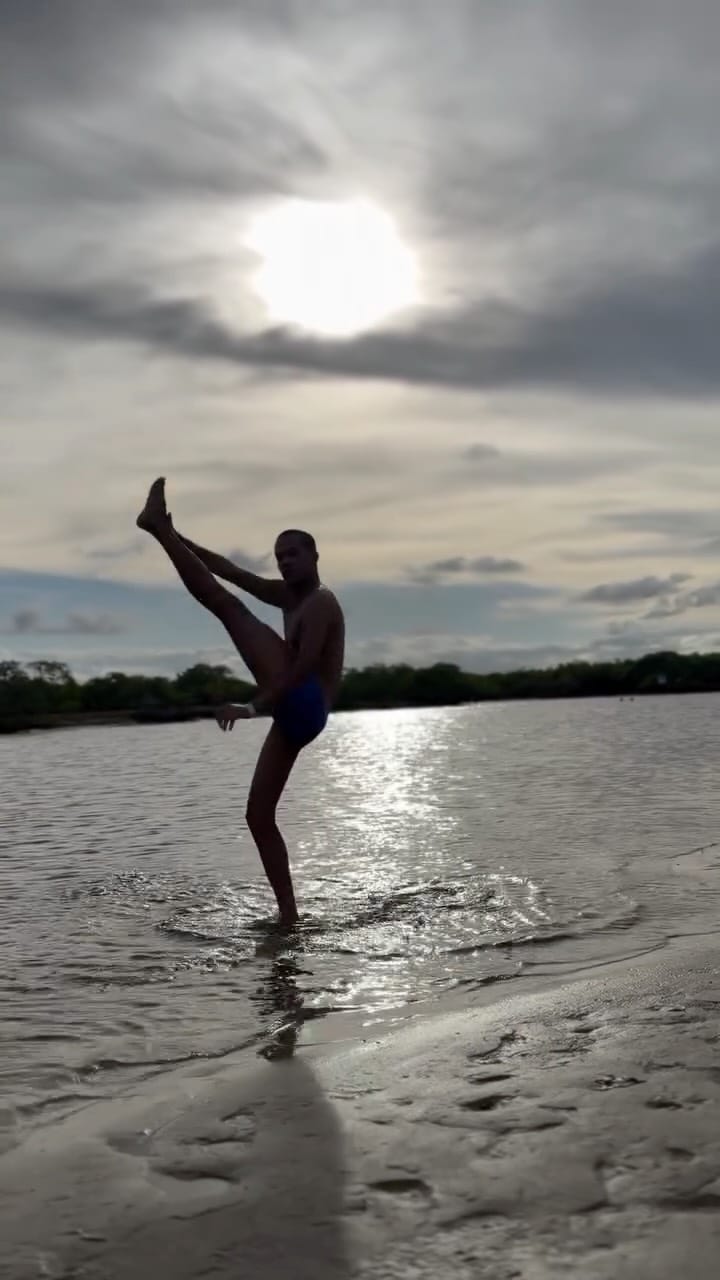 Post 6 by Lehandro Lira | 39 temporadas |  Made in DF/ PE on Instagram (video)