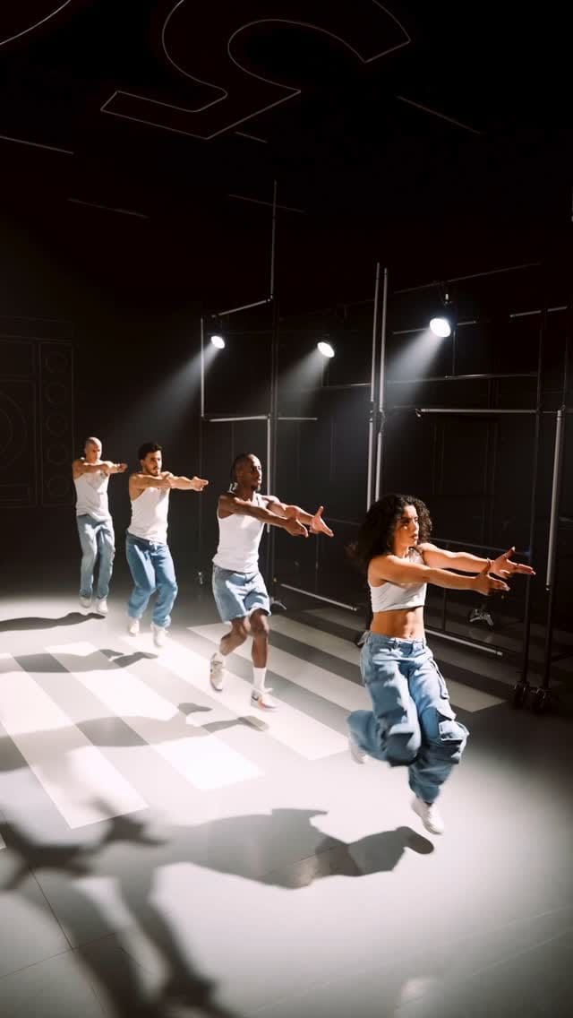 Post 8 by Gus on Instagram (video)