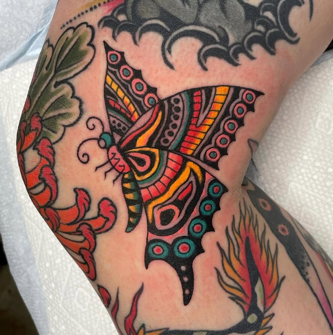 Post 4 by BECCA on Instagram (image)