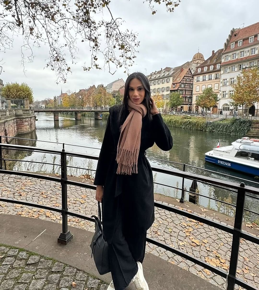 Post 6 by Geisy Santos on Instagram (image)