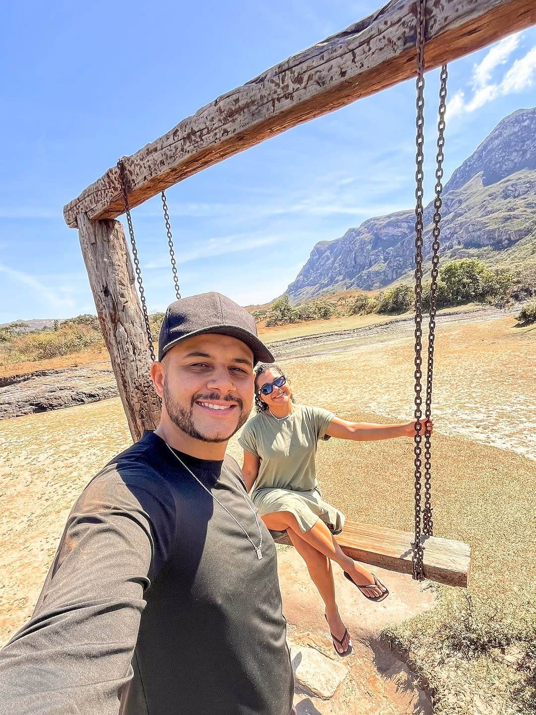 Post 6 by Renan Barbosa on Instagram (carousel)