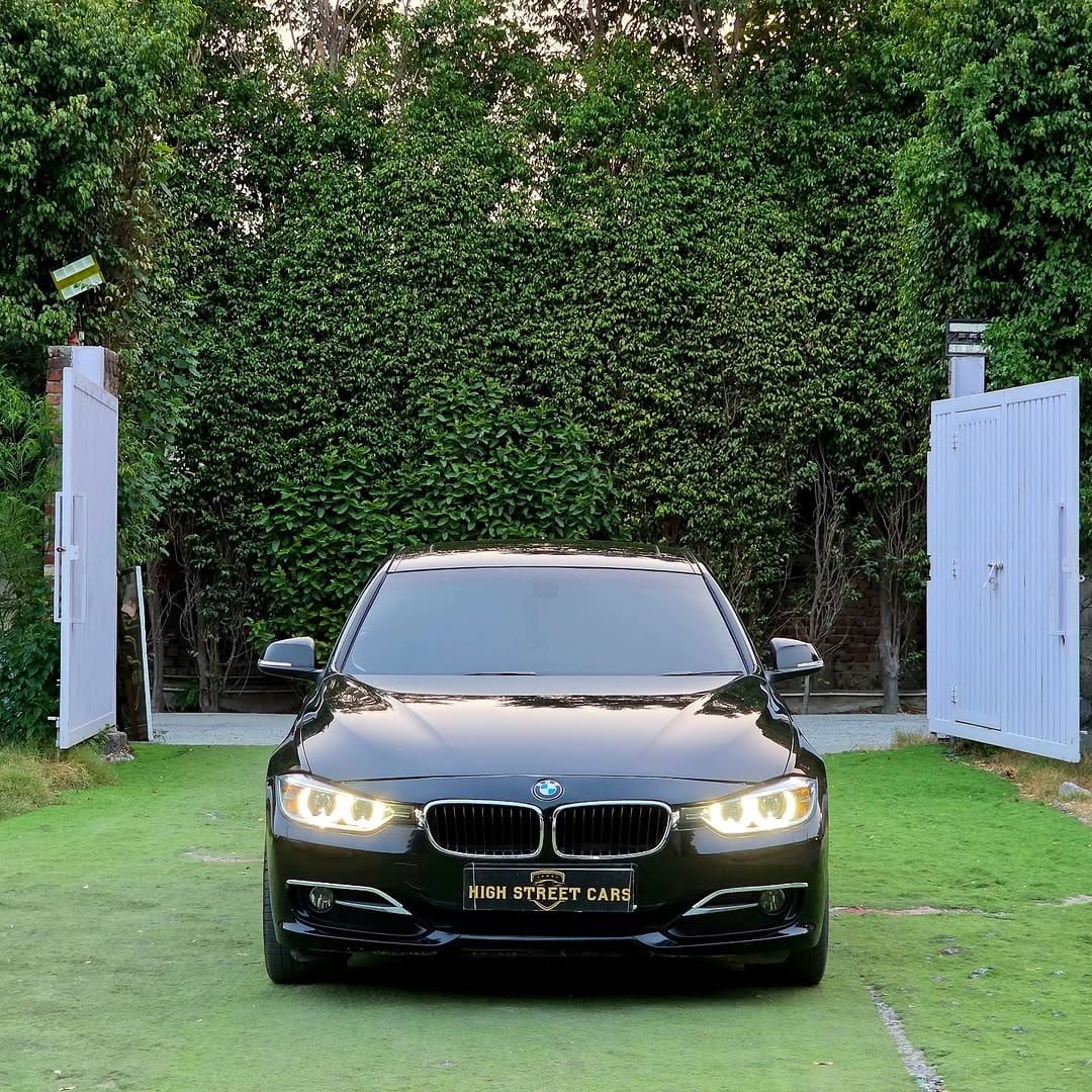Post 7 by High Street Cars on Instagram (carousel)