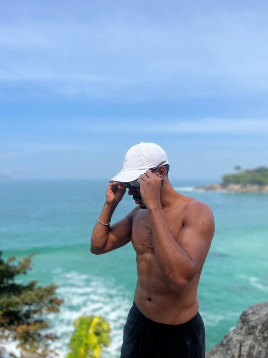 Post 3 by Evandro Curtir A Vida on Instagram (carousel)
