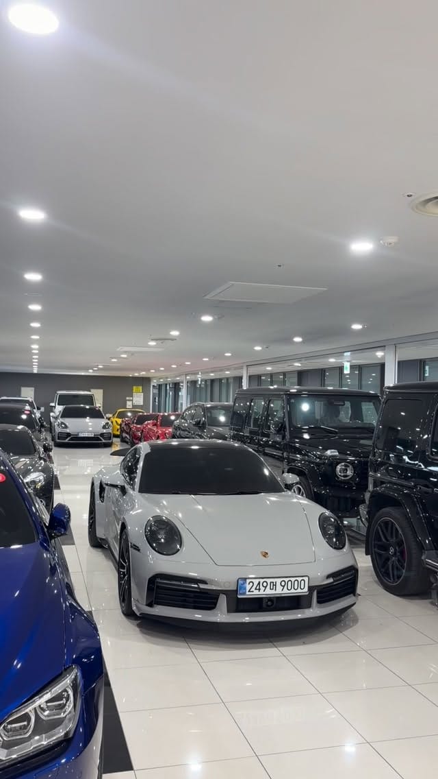 Post 7 by SELECTION | ORDER | DELIVERY OF VEHICLES 🚗 on Instagram (video)