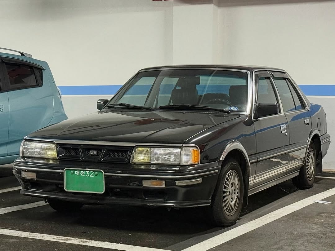 Post 5 by 싼마차 • Car spotting in Korea 🇰🇷 on Instagram (carousel)