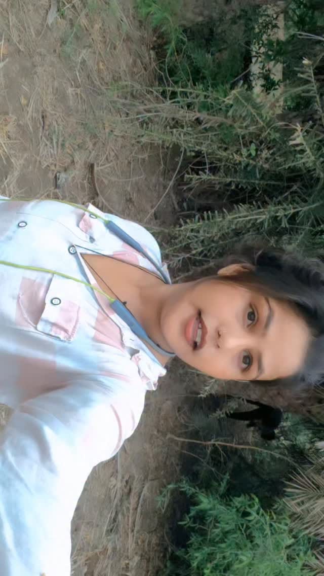Post 3 by Santoshi Rajak on Instagram (video)