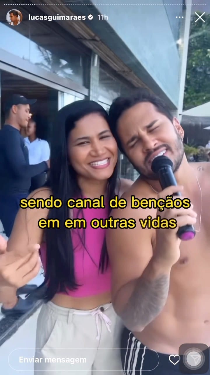 Post 10 by A Índia - cantora on Instagram (video)