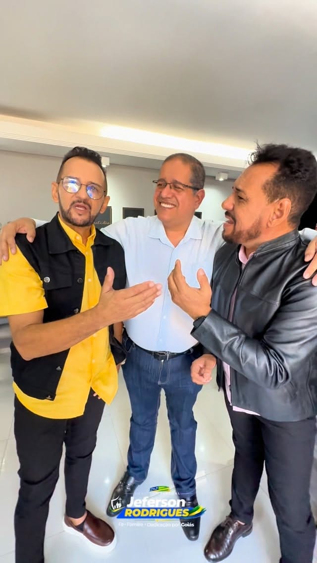 Post 2 by Falcão & Josué on Instagram (video)