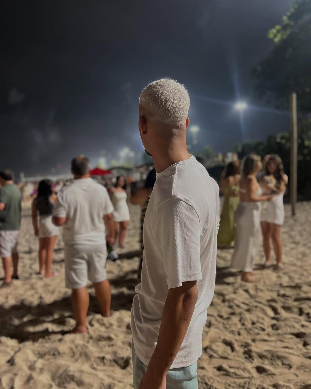 Post 4 by Emerson Luis on Instagram (image)