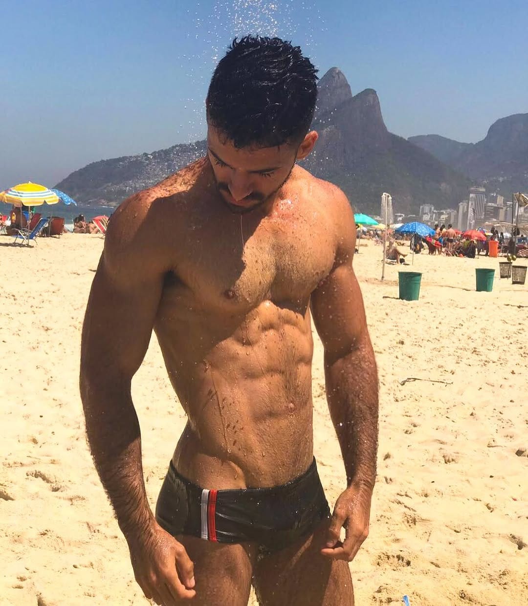 Post 4 by GUSTTAVO FERRAZ on Instagram (image)