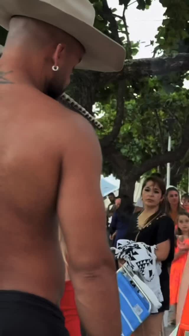 Post 4 by Gustavio Vieira de Souza on Instagram (video)