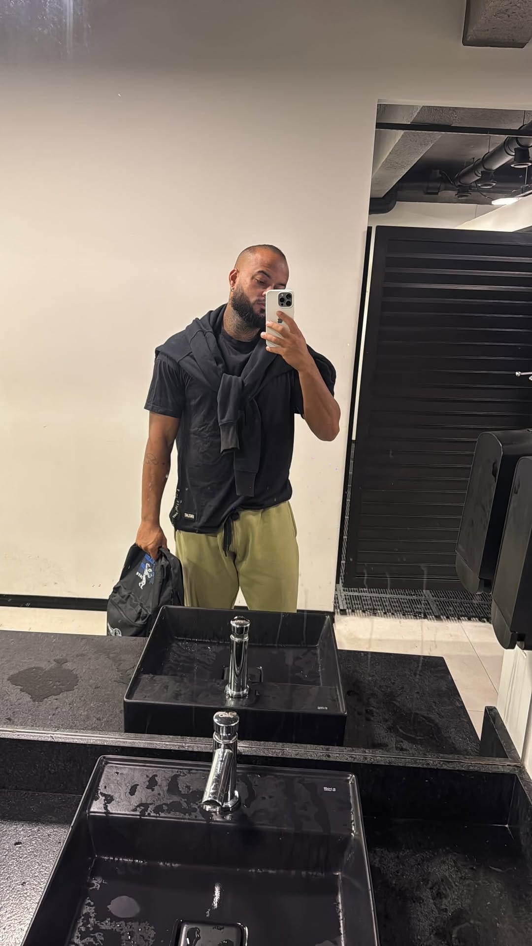 Post 5 by Gustavio Vieira de Souza on Instagram (video)
