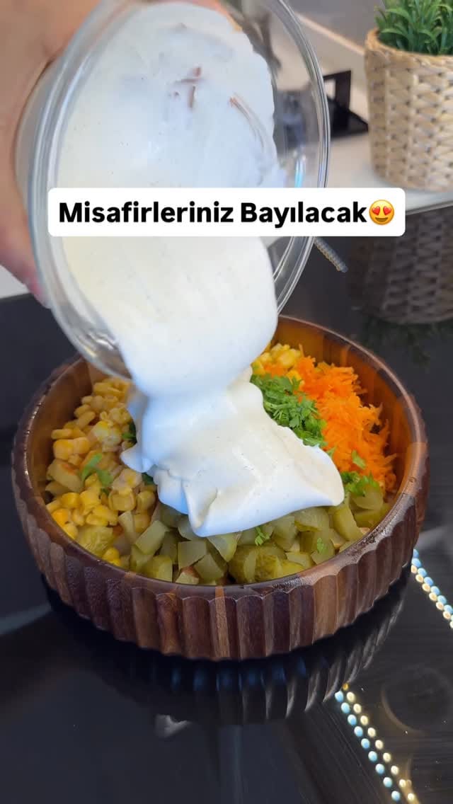 Post 5 by Özlem Kara on Instagram (video)
