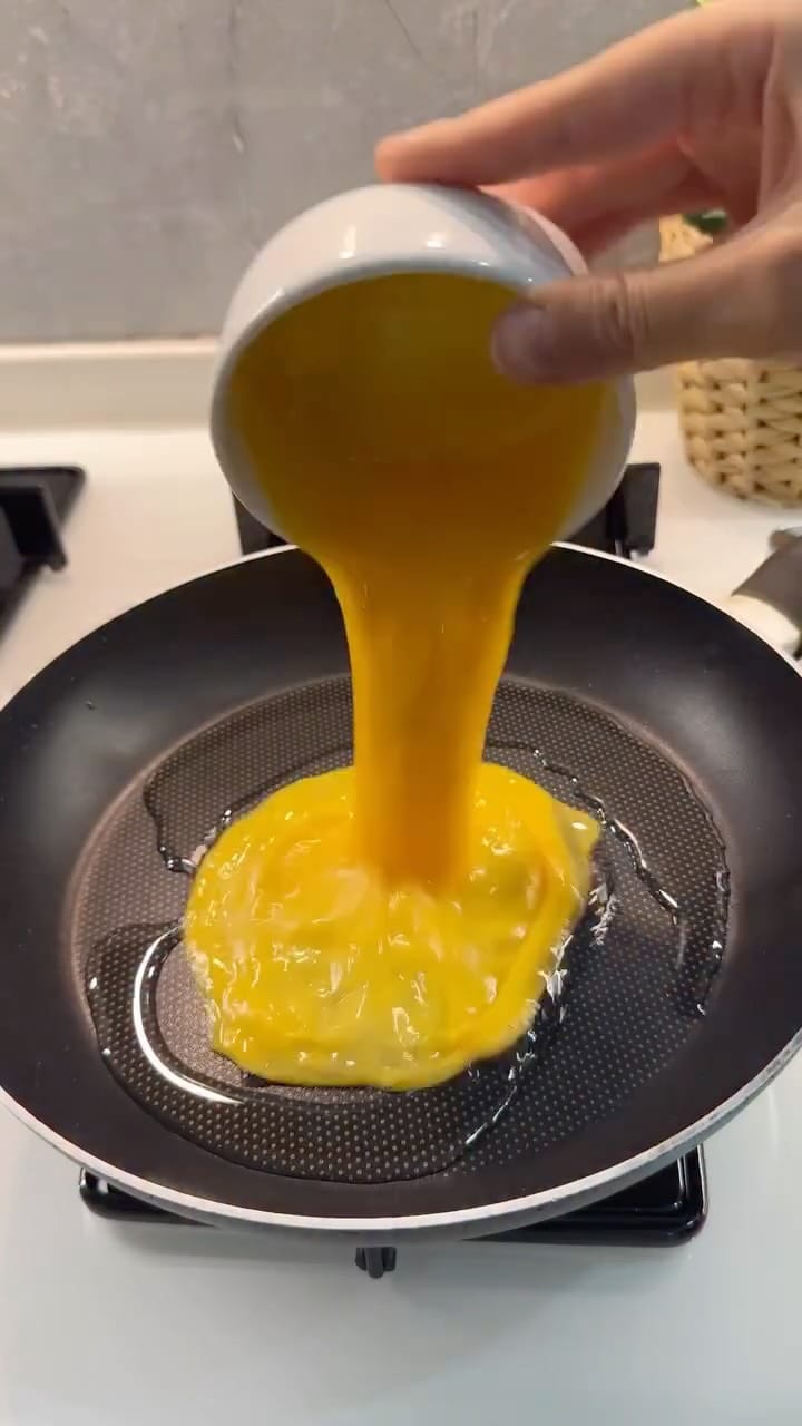 Post 8 by Özlem Kara on Instagram (video)