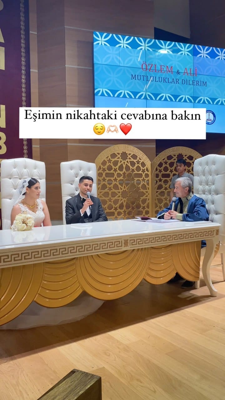 Post 10 by Özlem Kara on Instagram (video)
