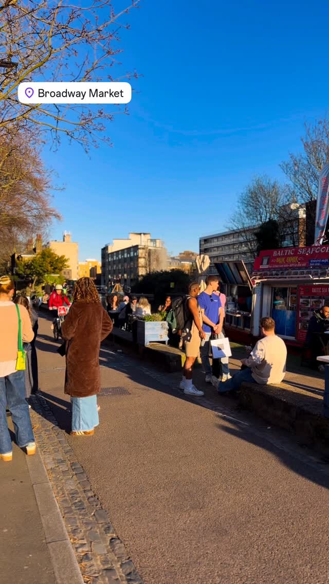 Post 9 by Balık Ekmek Londra on Instagram (video)