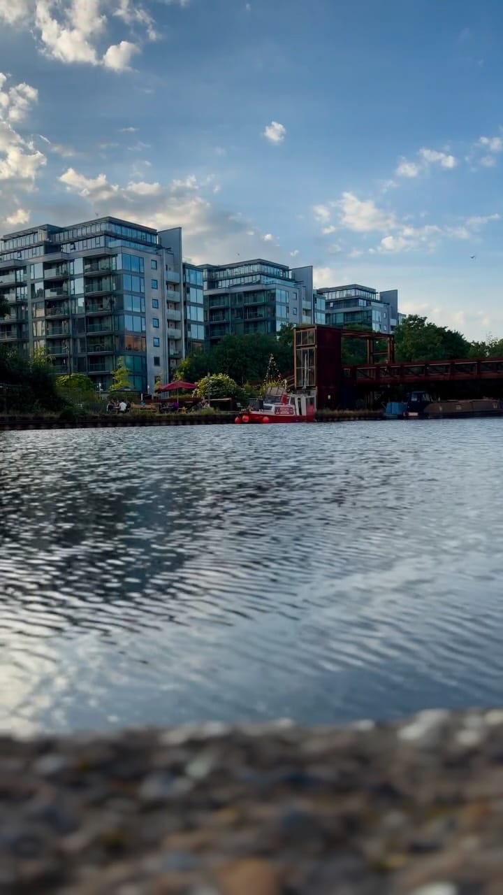 Post 3 by Balık Ekmek Londra on Instagram (video)