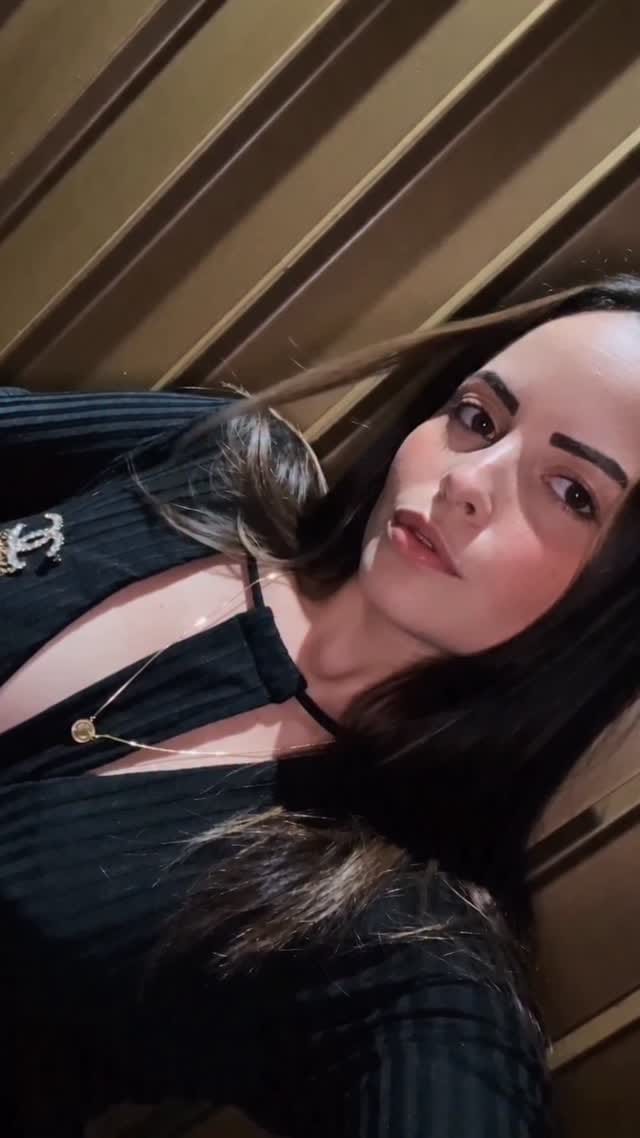 Post 10 by Cantora Liliany Sá Oficial 🇧🇷 A SUPER on Instagram (video)
