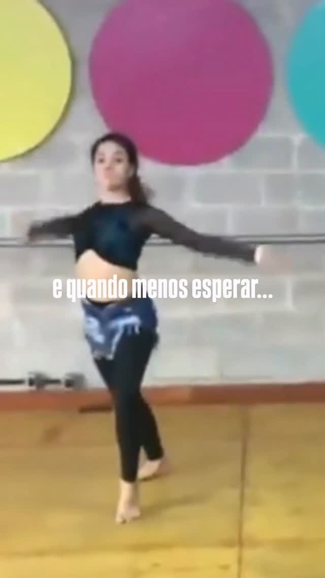 Post 1 by Lua Vilas on Instagram (video)
