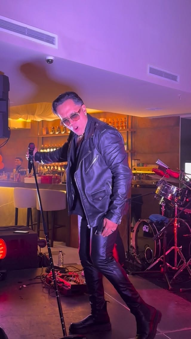 Post 8 by J Santos 🎙 on Instagram (video)