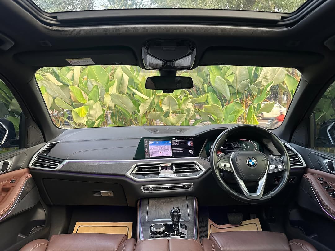 Post 4 by ELITE MOTOR on Instagram (carousel)
