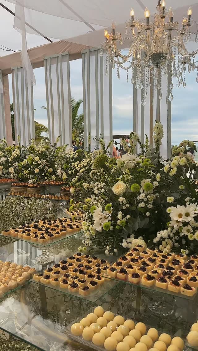 Post 4 by Altamiro Nascimento Decorador on Instagram (video)