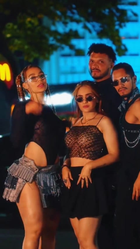 Post 4 by Yonathan Santos / Dance & Fashion Producer on Instagram (video)