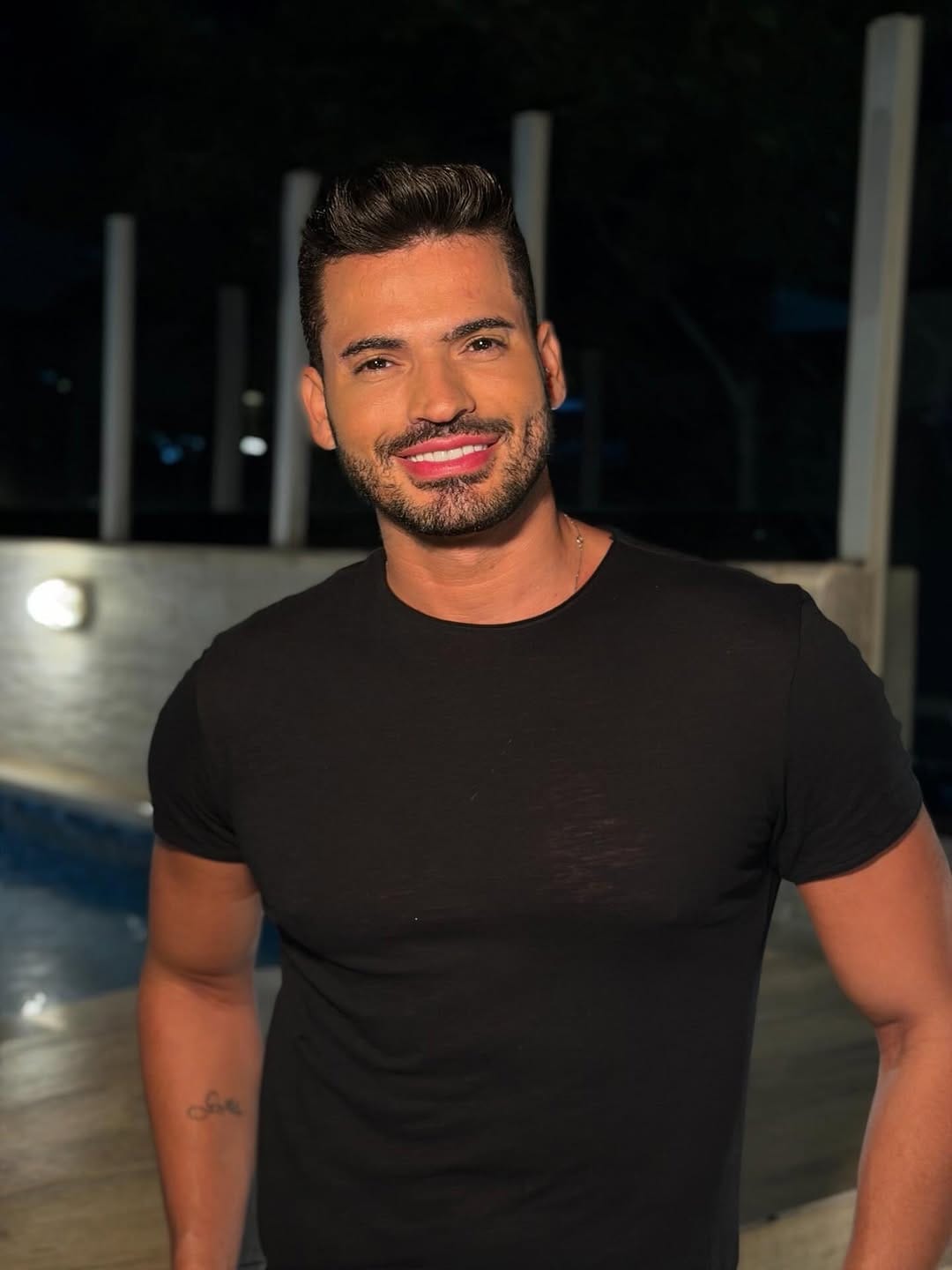 Post 3 by Gustavo Andrade on Instagram (carousel)