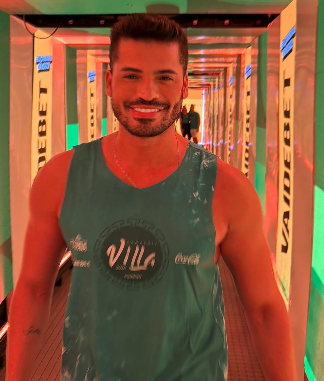 Post 9 by Gustavo Andrade on Instagram (carousel)