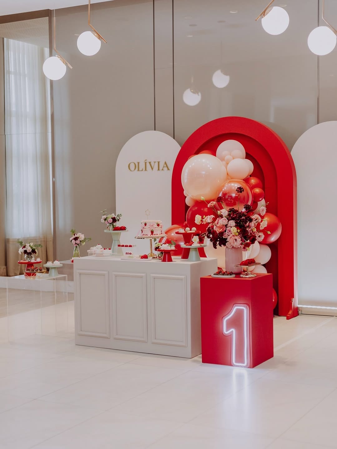Post 6 by Thais Boldt Festas | Projetos autorais | Curitiba on Instagram (carousel)