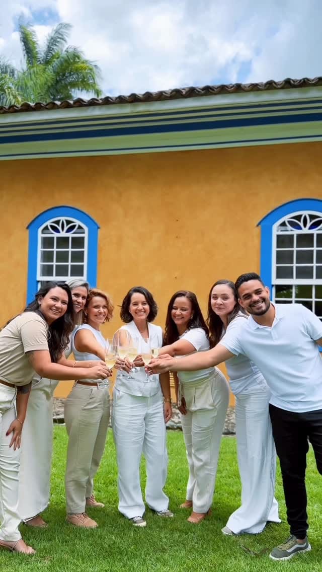 Post 8 by Júlia Rosa on Instagram (video)