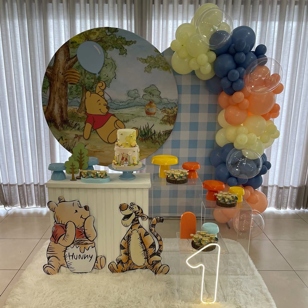 Post 7 by DECORAÇÃO DE FESTAS on Instagram (carousel)