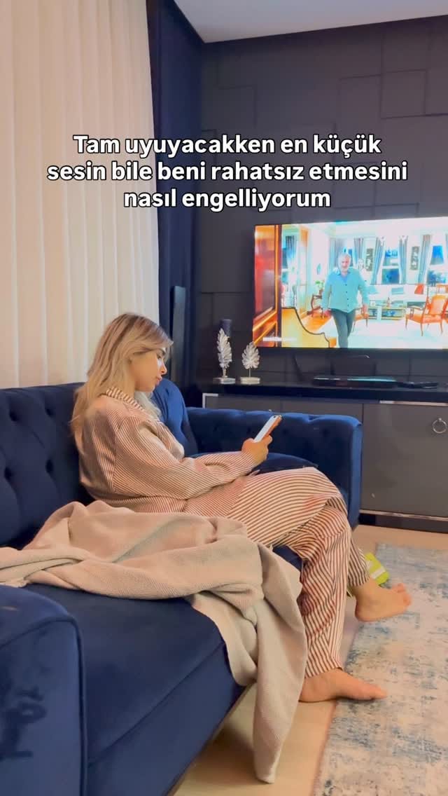 Post 6 by Mine Tunç on Instagram (video)
