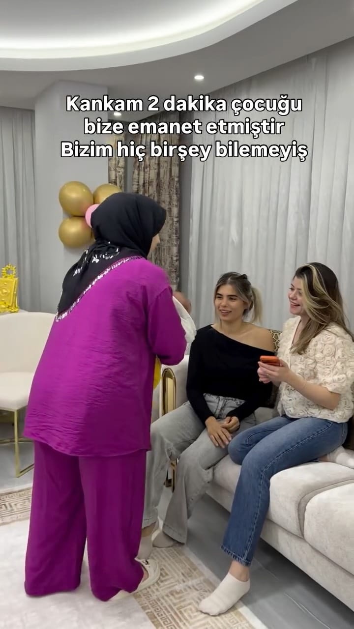 Post 7 by Mine Tunç on Instagram (video)
