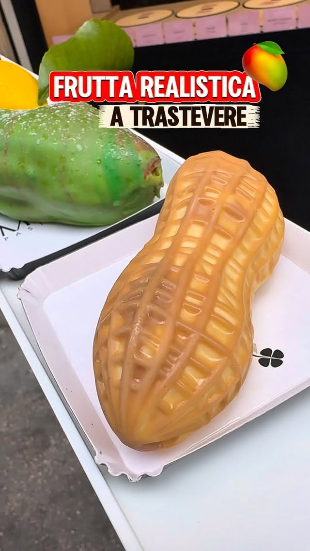 Post 1 by Pasticceria Macrì Roma on Instagram (video)