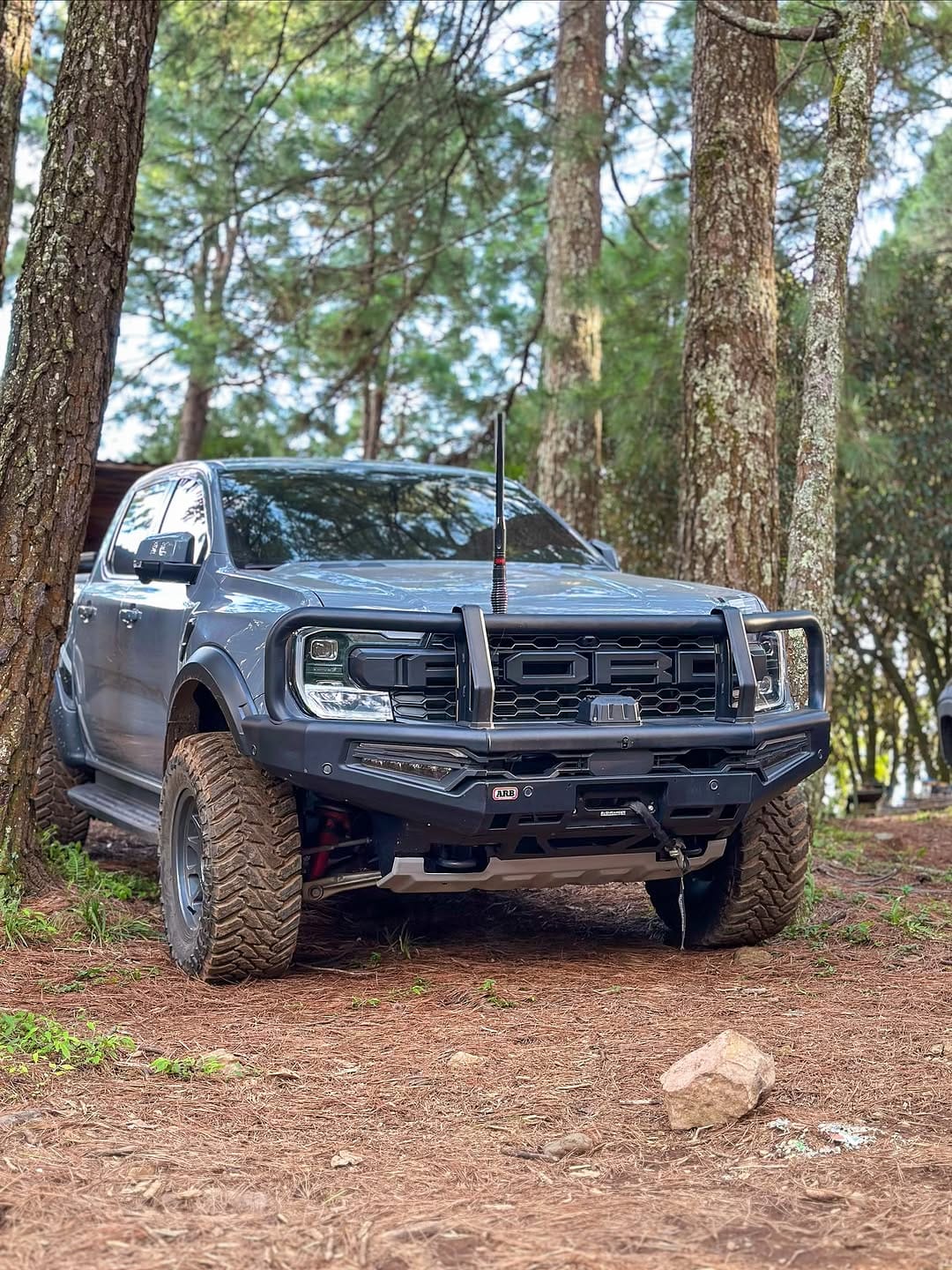 Post 10 by Ford El Salvador on Instagram (carousel)