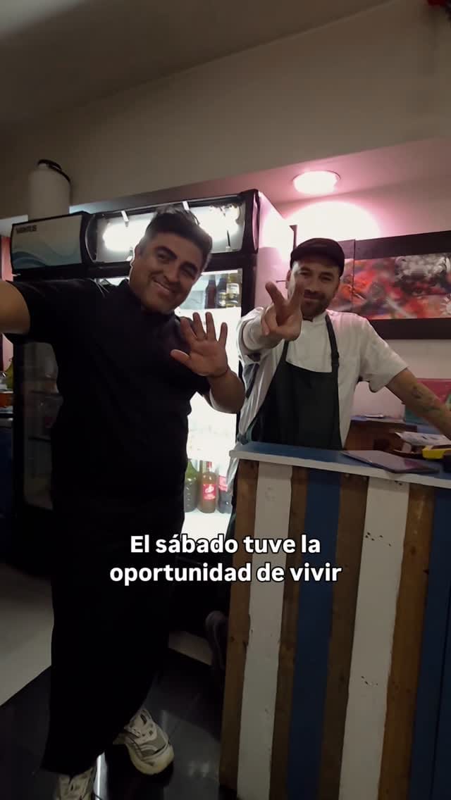 Post 2 by Dmechadas Sandwichería on Instagram (video)