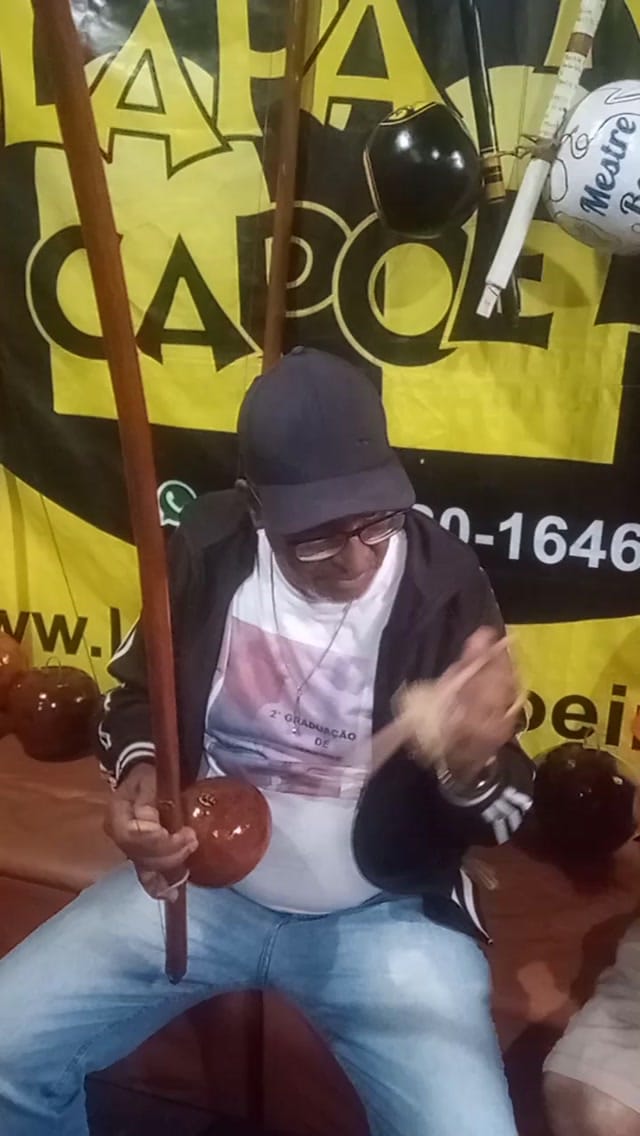Post 2 by Lapa Rio Capoeira on Instagram (video)