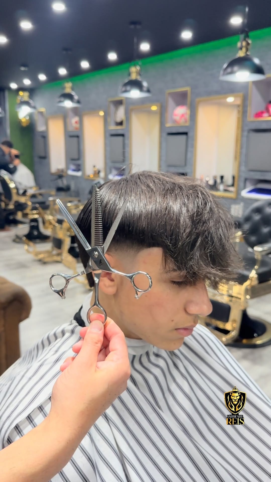 Post 8 by BARBEARIA REIS®️ on Instagram (video)