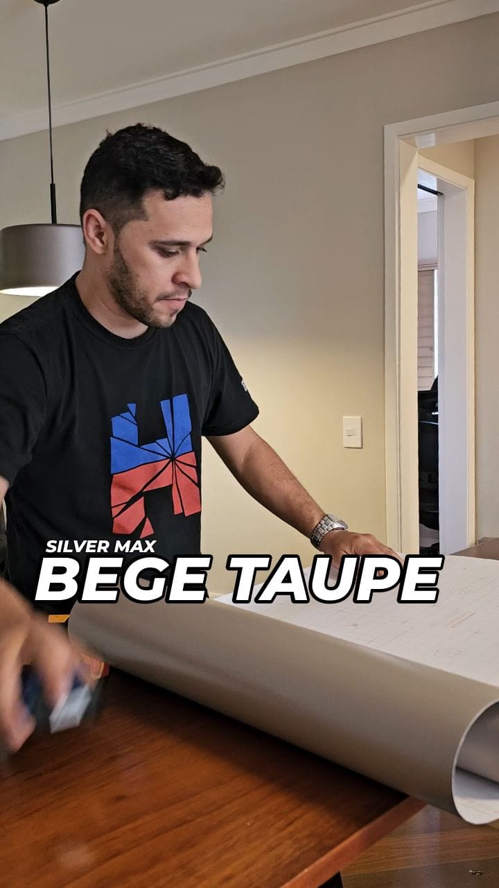 Post 1 by Hussein Revest on Instagram (video)