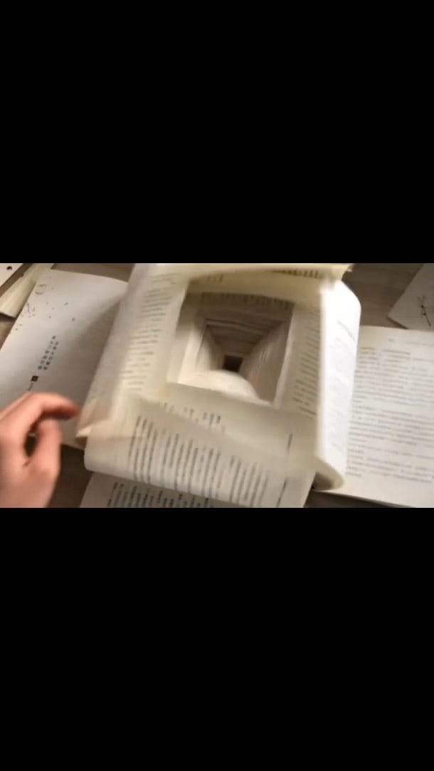 Post 3 by Touché Livros - Sebo e Livraria on Instagram (video)