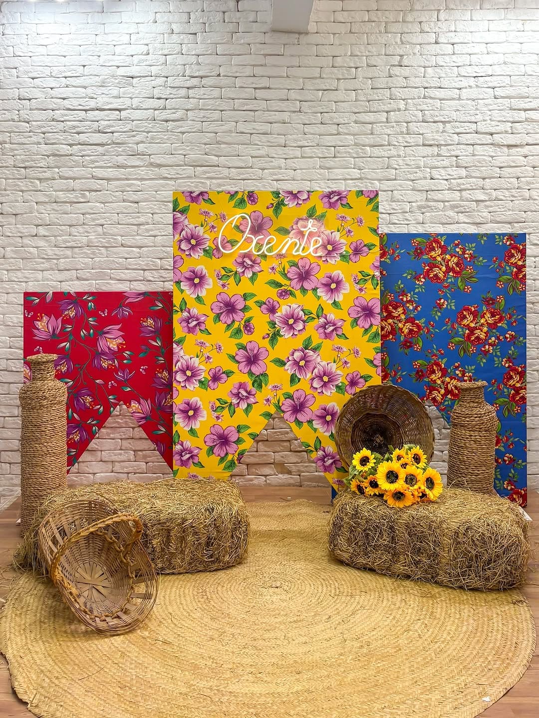 Post 4 by Acervo em Festa - Locações ® on Instagram (carousel)